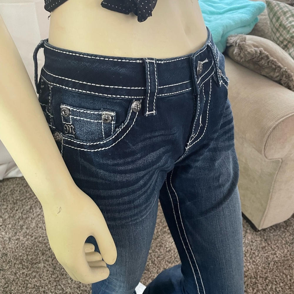 New never worn. Miss Me, elegant stitching. & new beautiful 6.5 heels & purse.